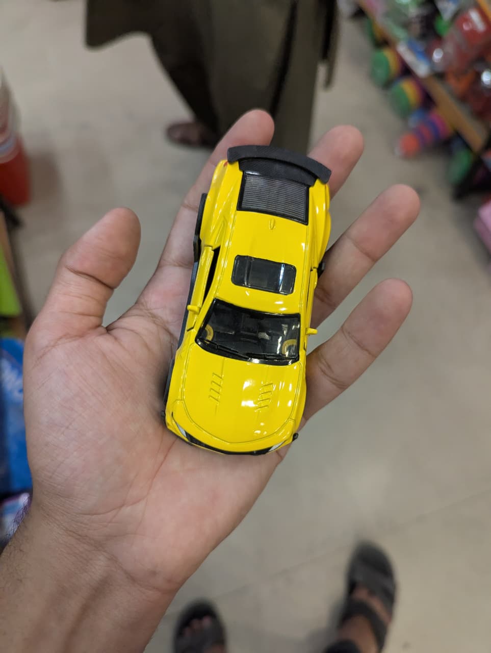 Alloy toy vehicle