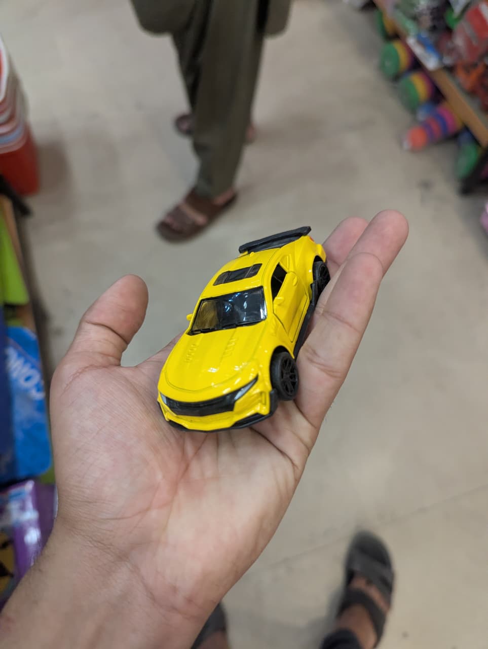 Alloy toy vehicle